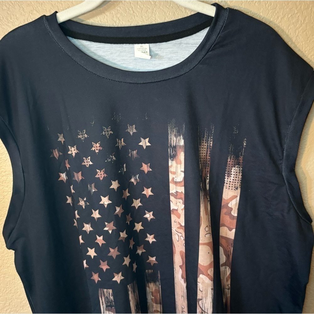 NEW Men’s Muscle Shirt XL Navy Blue American Flag Design Rugged Abstract Camo - Picture 3 of 10